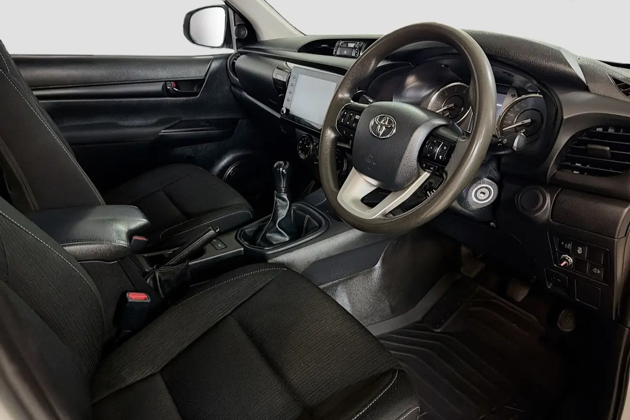 2021 Toyota Hilux Gallery Image 23