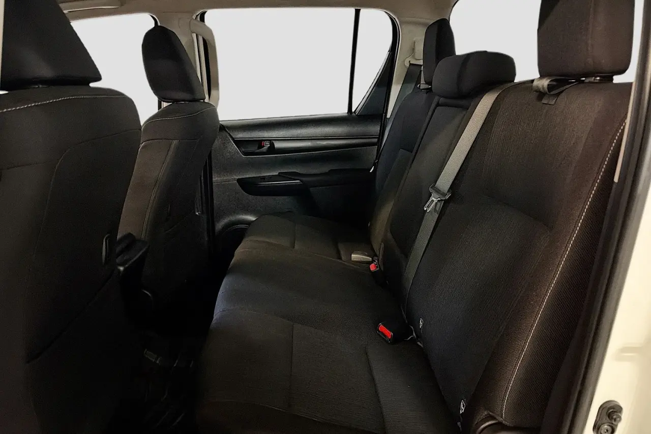 2021 Toyota Hilux Gallery Image 26
