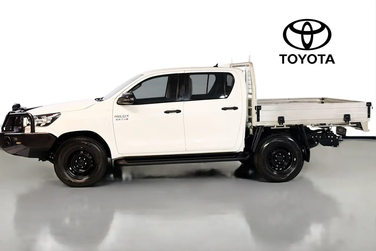 2021 Toyota Hilux Gallery Image 5