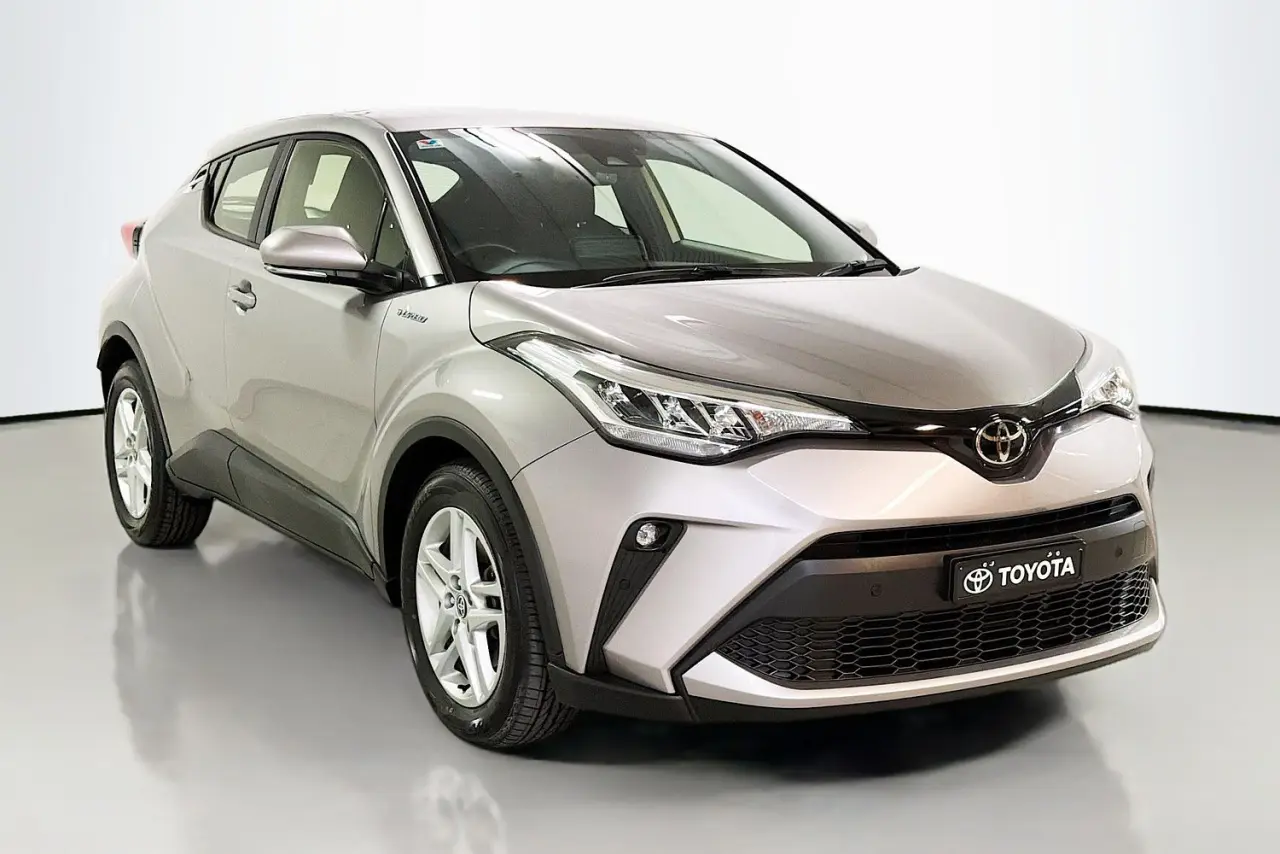2021 Toyota C-HR Gallery Image 1