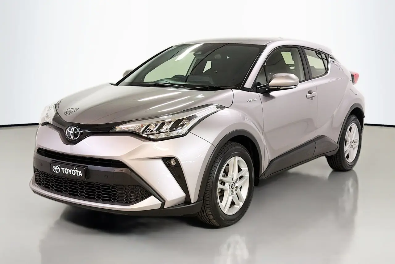 2021 Toyota C-HR Gallery Image 4