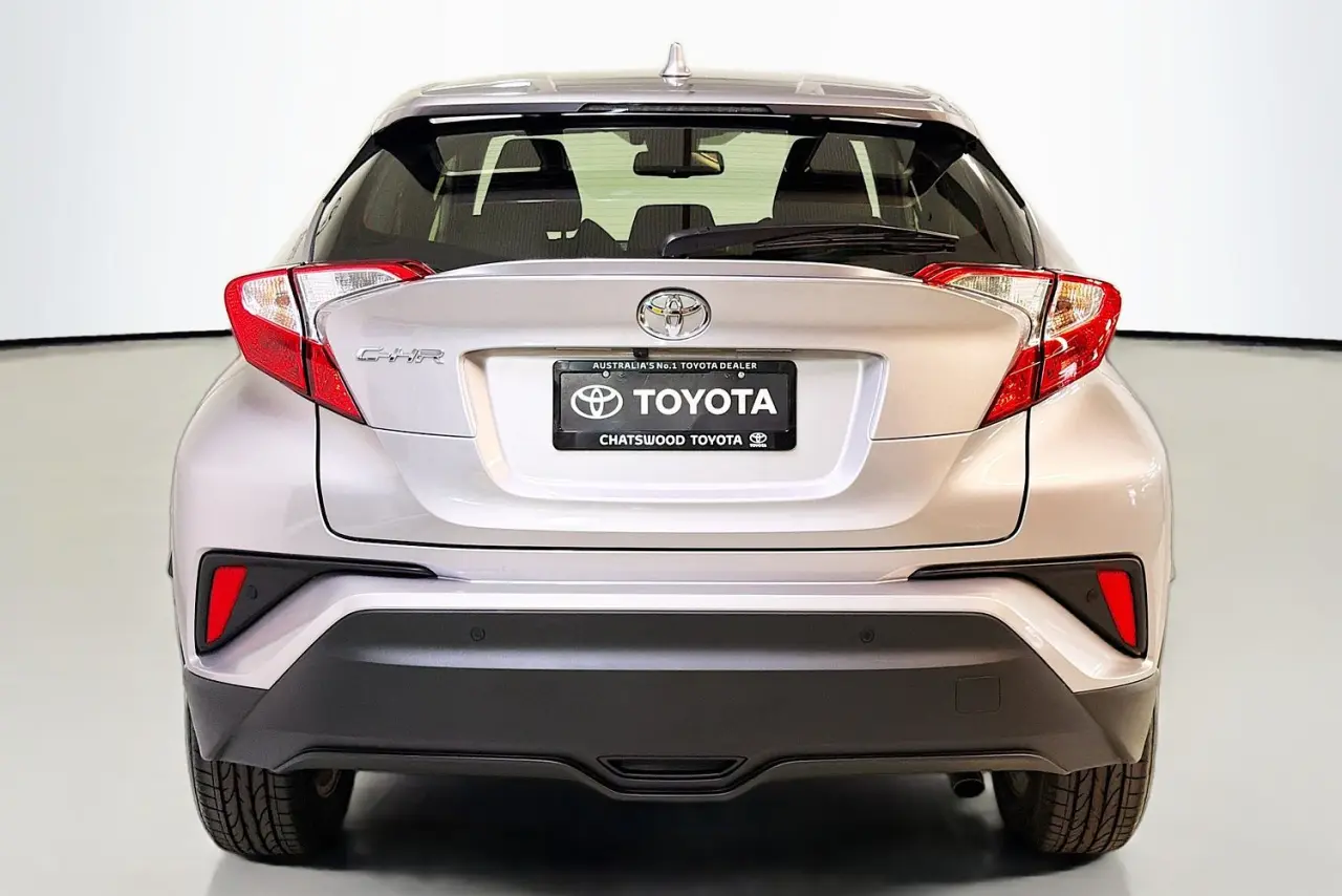 2021 Toyota C-HR Gallery Image 7