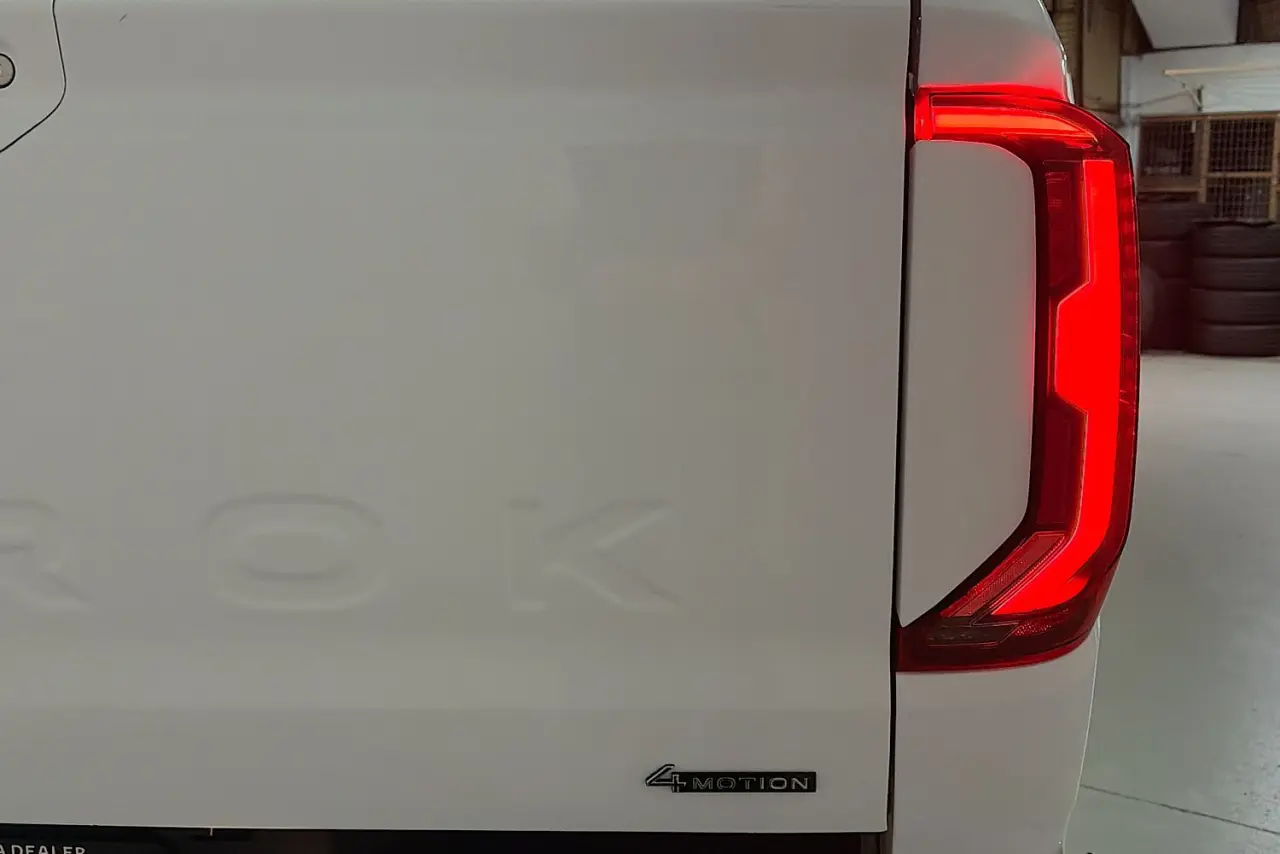 2023 Volkswagen Amarok Gallery Image 10