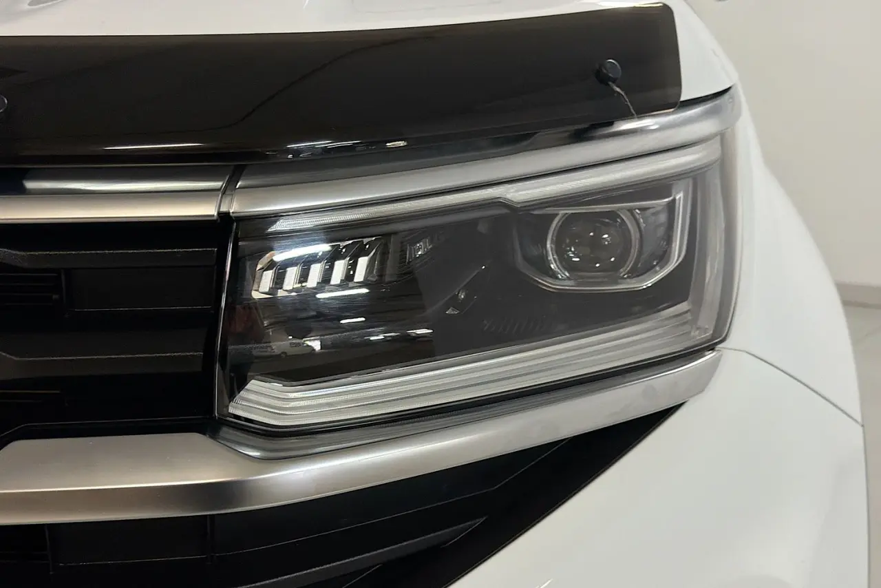 2023 Volkswagen Amarok Gallery Image 4