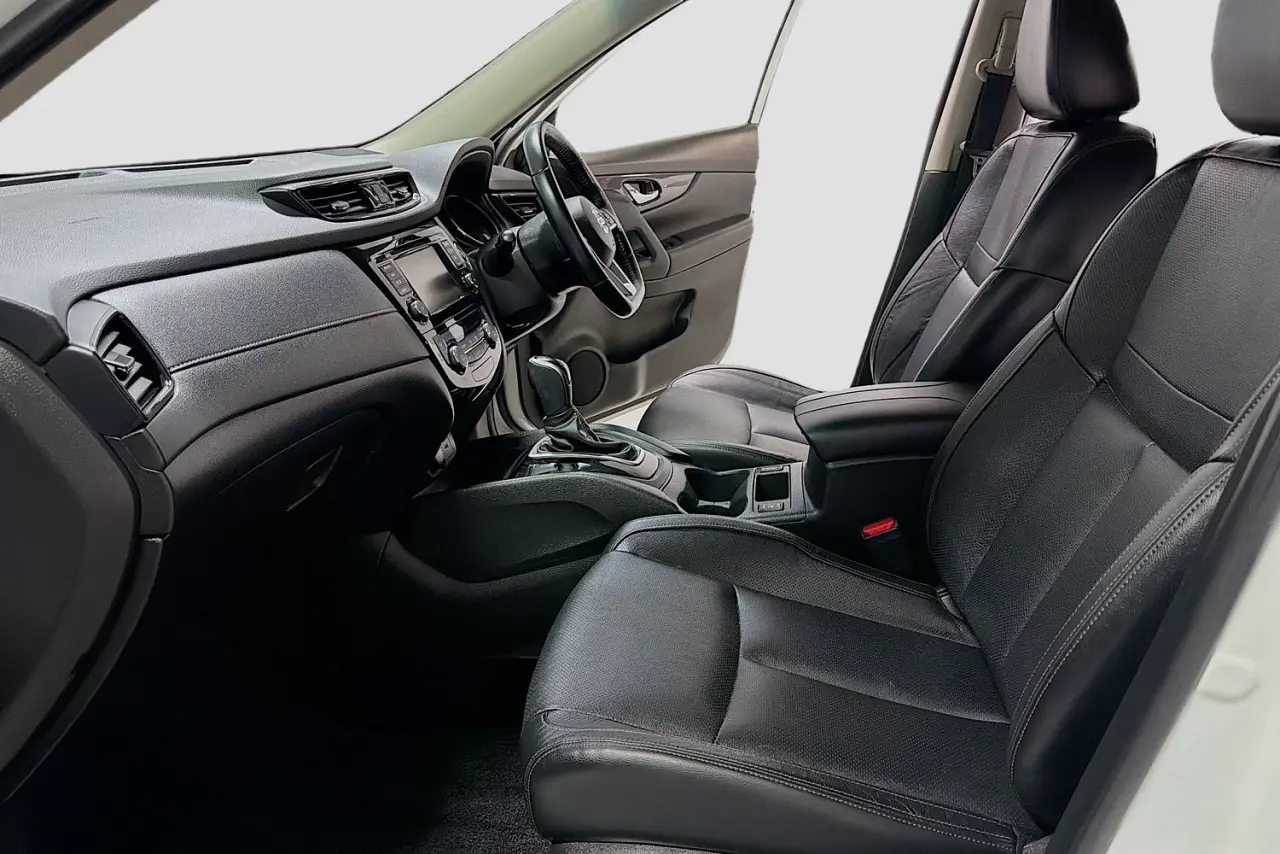 2021 Nissan X-TRAIL Gallery Image 25