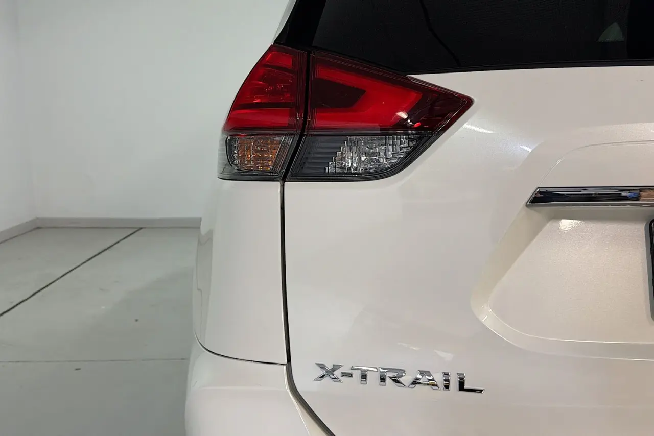 2021 Nissan X-TRAIL Gallery Image 8