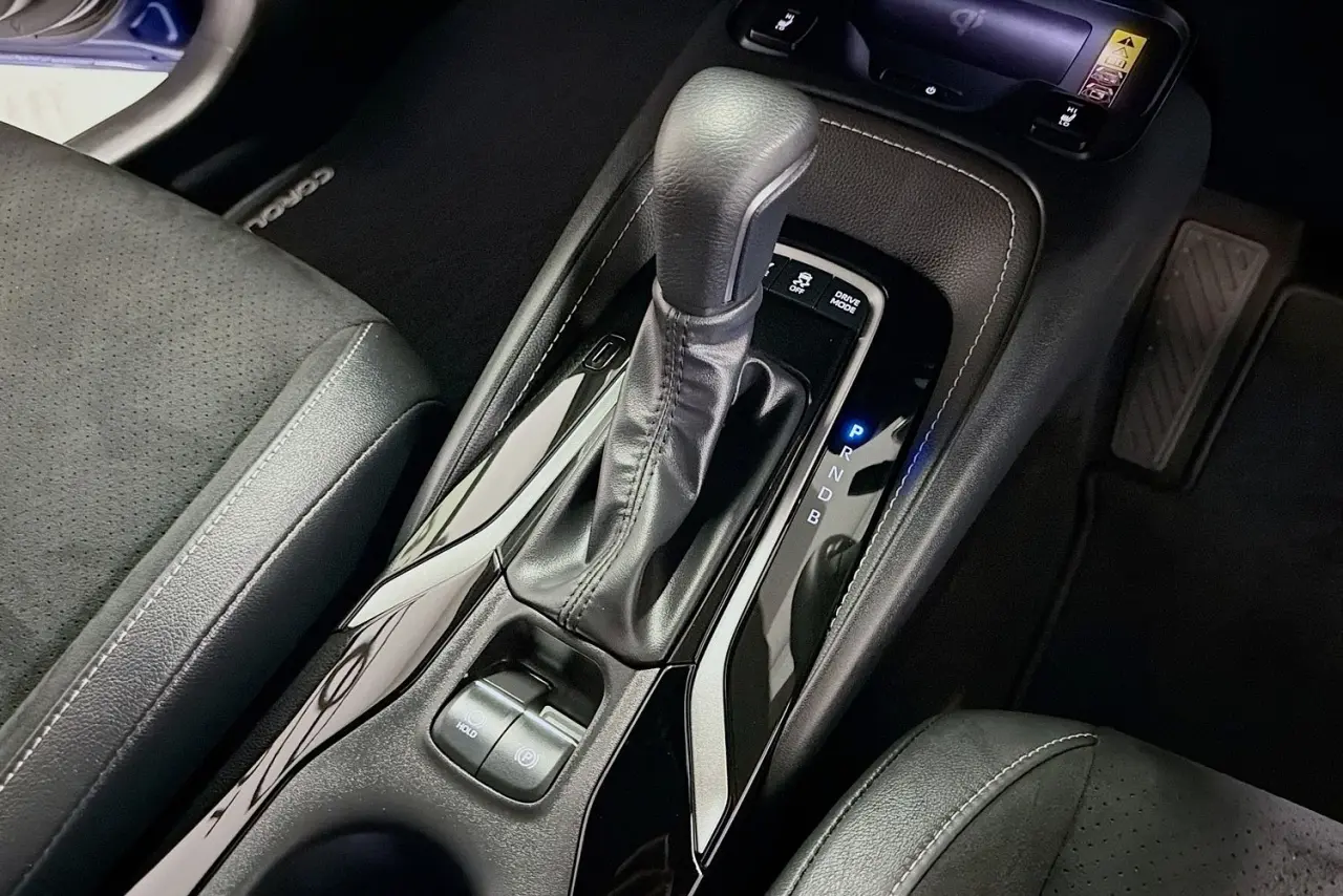 2025 Toyota Corolla Gallery Image 17