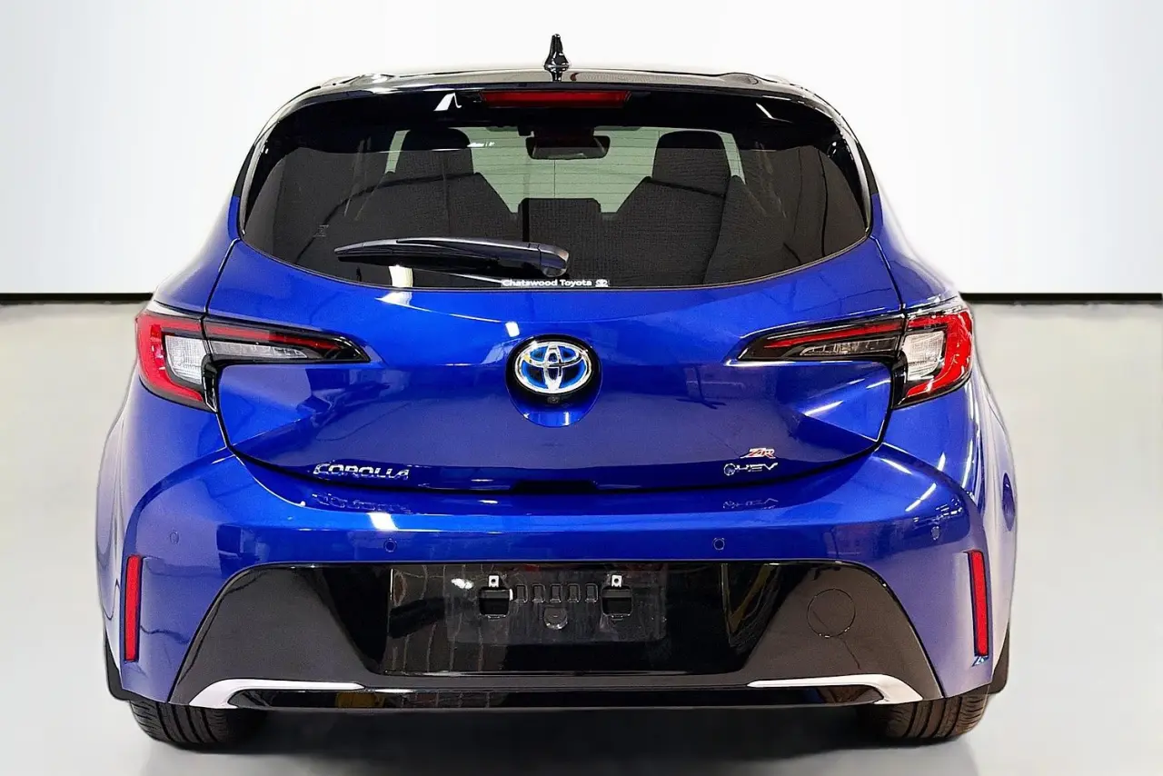 2025 Toyota Corolla Gallery Image 7