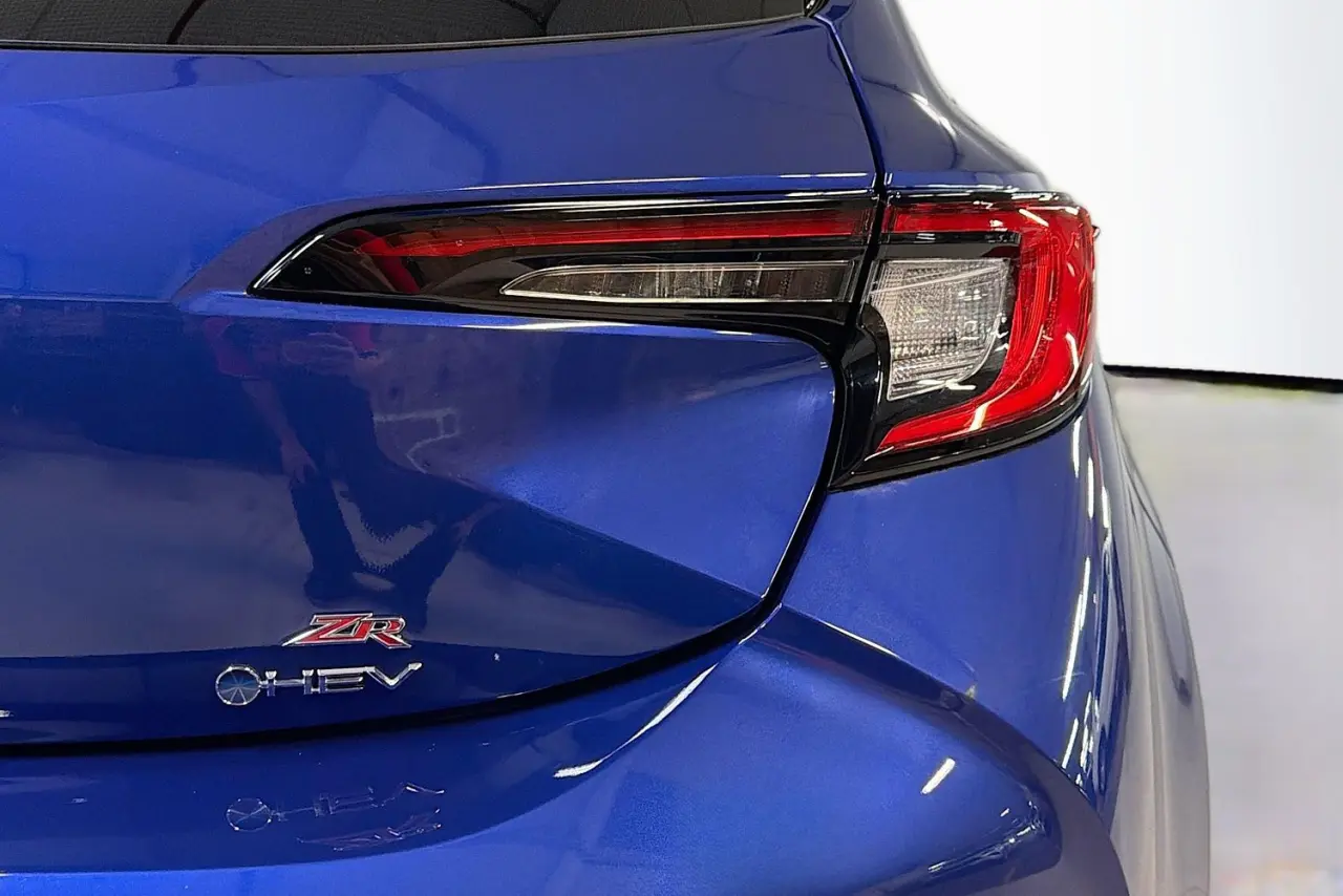 2025 Toyota Corolla Gallery Image 9