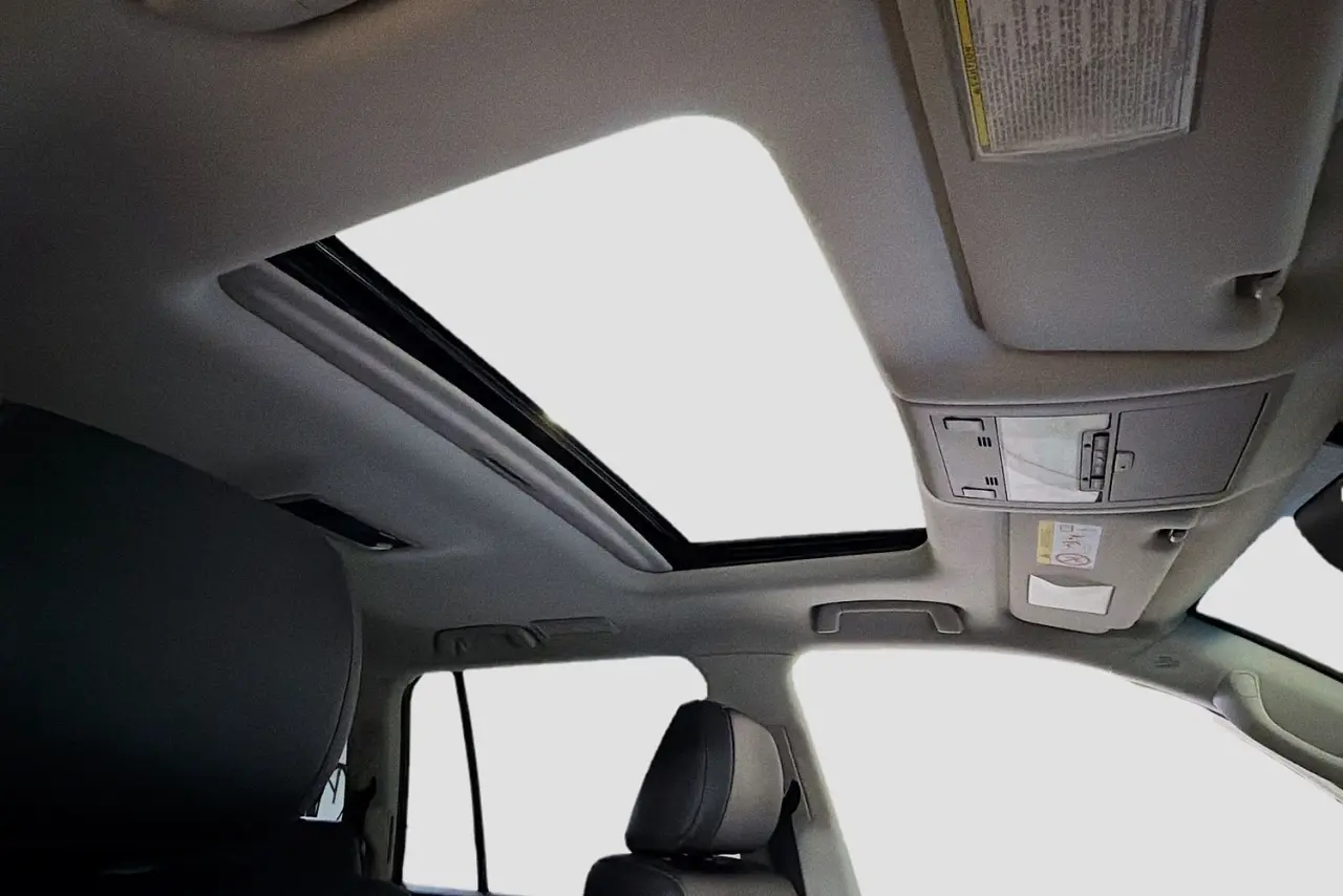 2019 Toyota Landcruiser Gallery Image 12