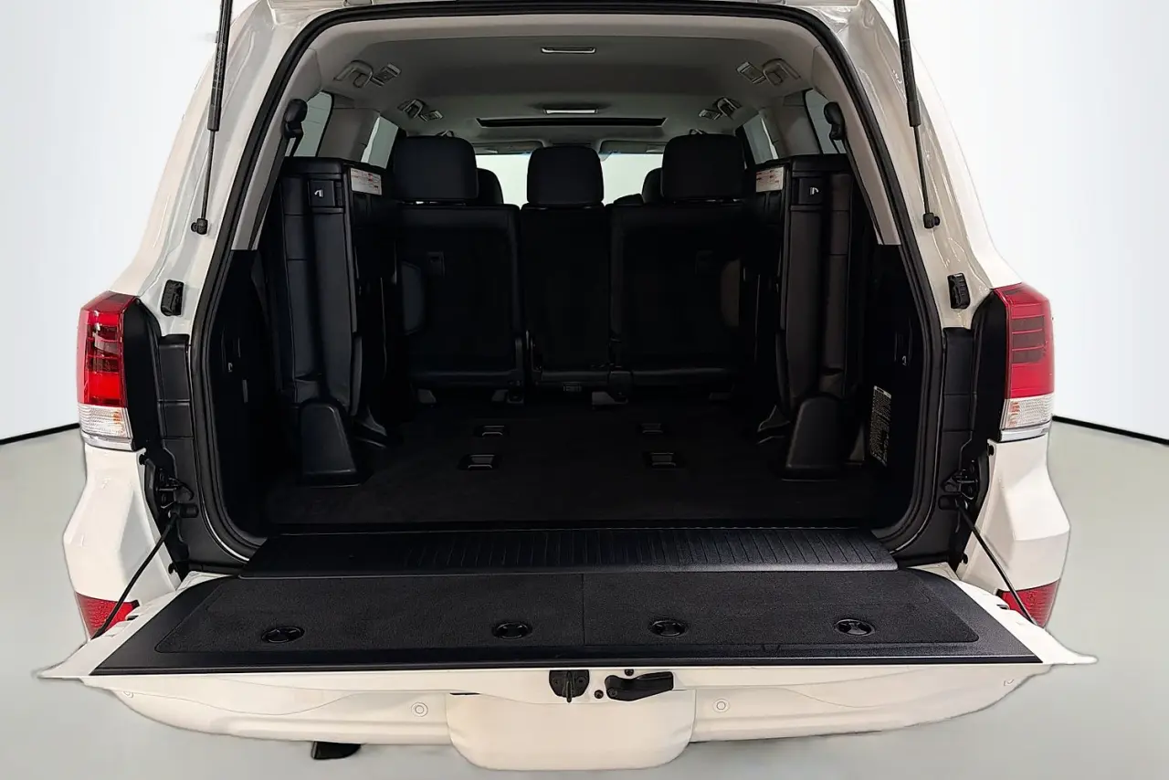 2019 Toyota Landcruiser Gallery Image 27