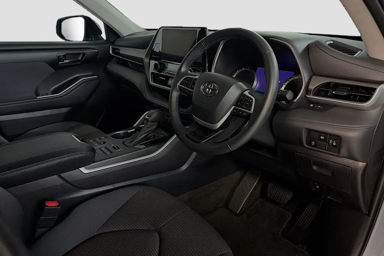 2023 Toyota Kluger Gallery Image 23