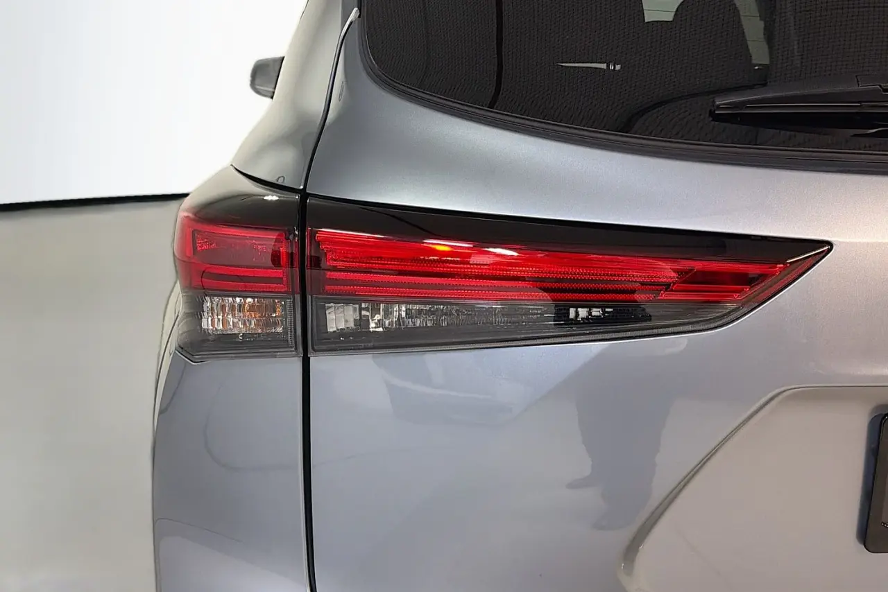 2023 Toyota Kluger Gallery Image 8