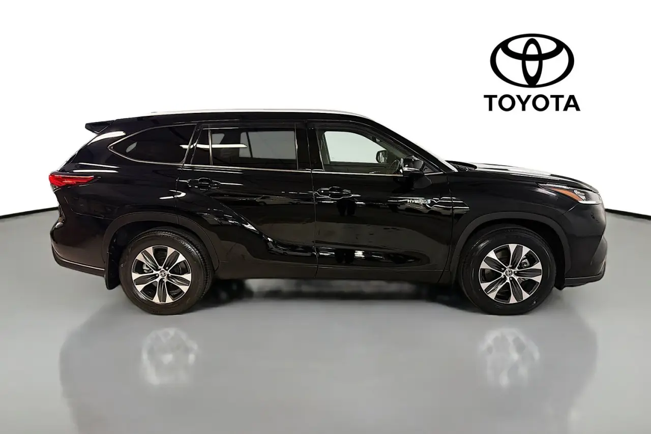 2022 Toyota Kluger Gallery Image 11