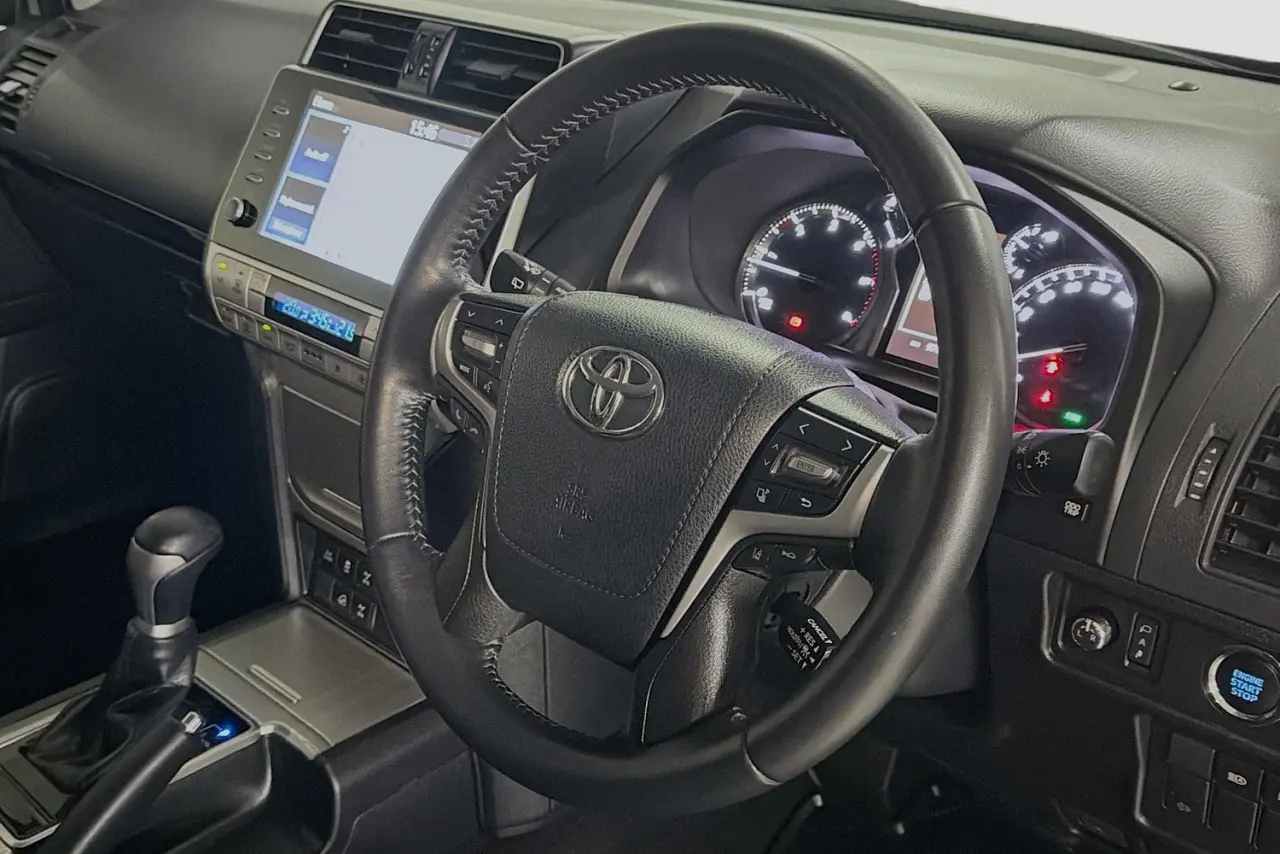2022 Toyota Landcruiser Prado Gallery Image 13