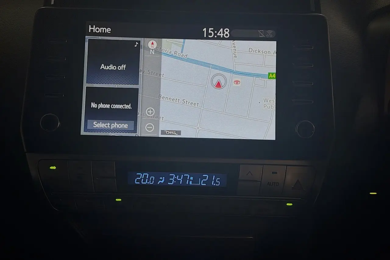 2022 Toyota Landcruiser Prado Gallery Image 14