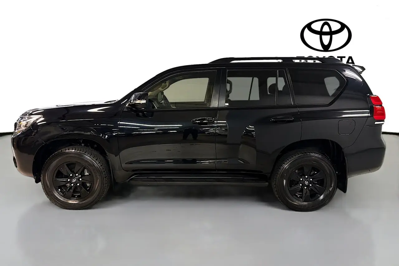 2022 Toyota Landcruiser Prado Gallery Image 5