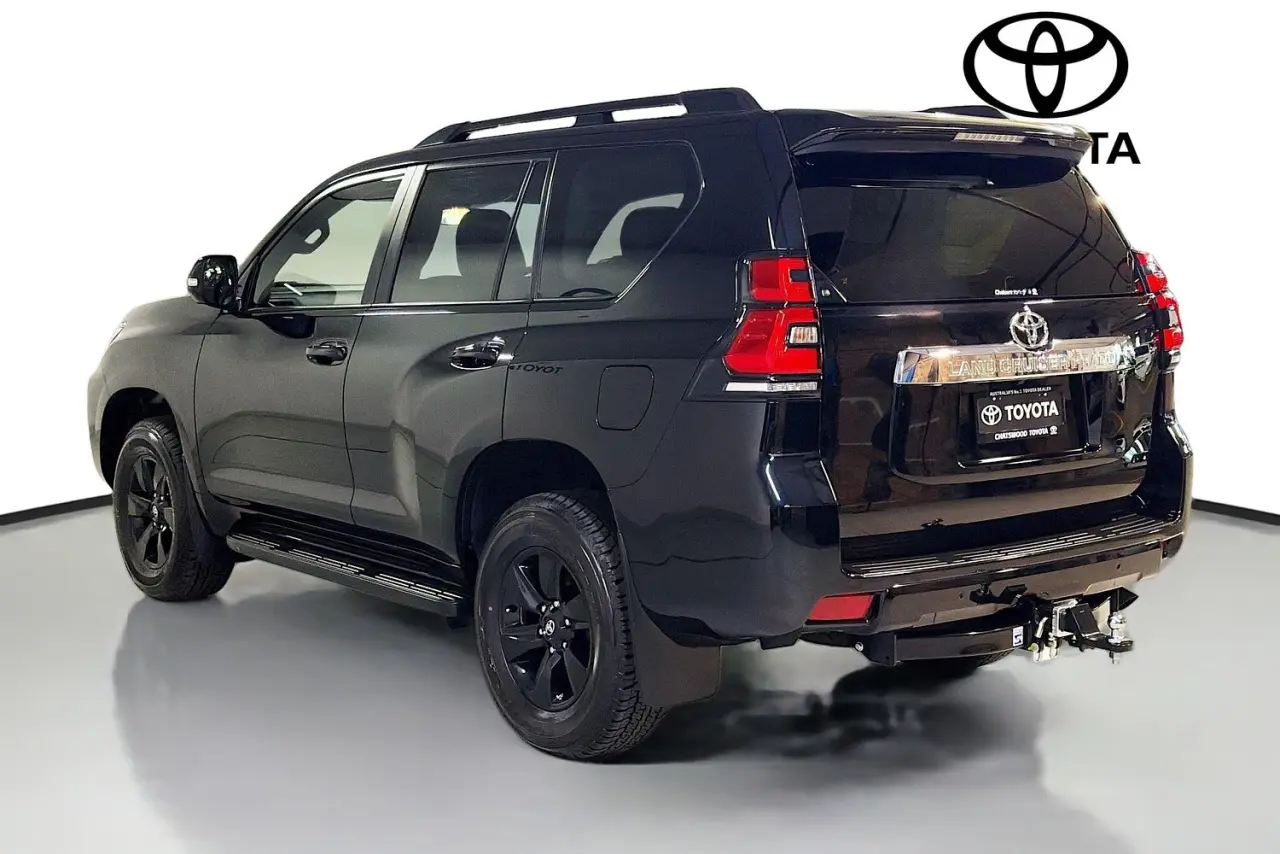 2022 Toyota Landcruiser Prado Gallery Image 6