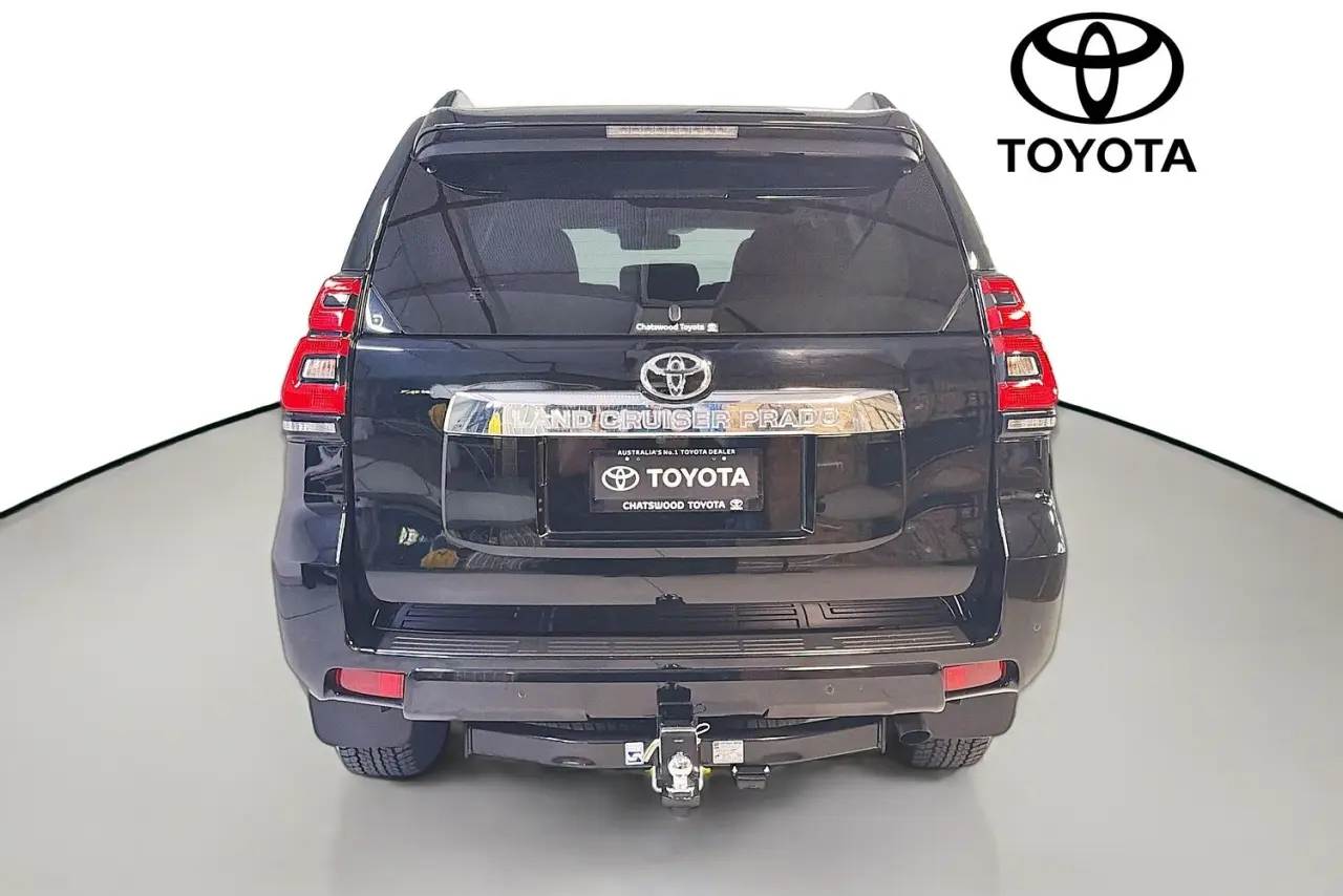 2022 Toyota Landcruiser Prado Gallery Image 7