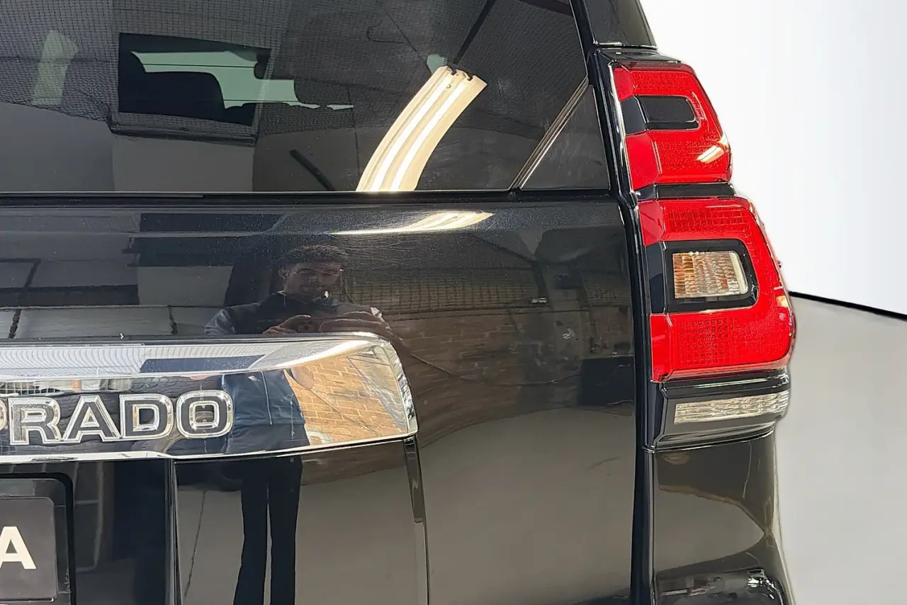 2022 Toyota Landcruiser Prado Gallery Image 9