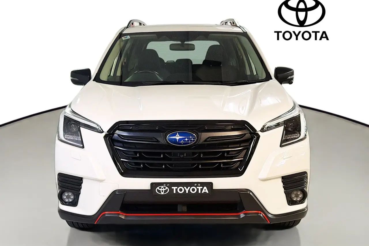 2021 Subaru Forester Gallery Image 2