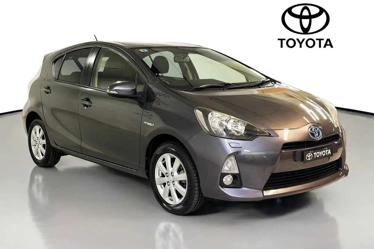 2013 Toyota Prius C Image