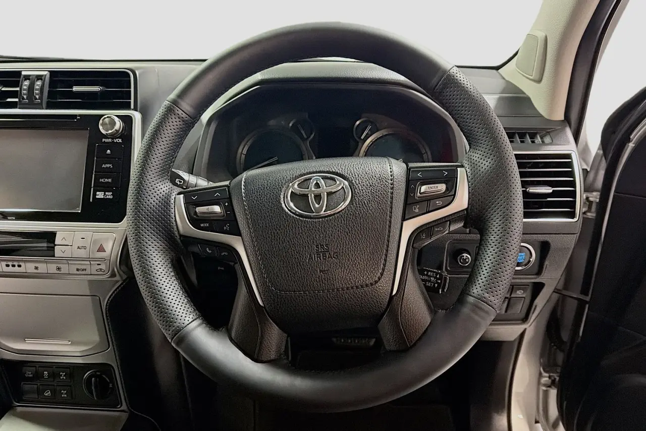 2019 Toyota Landcruiser Prado Gallery Image 21