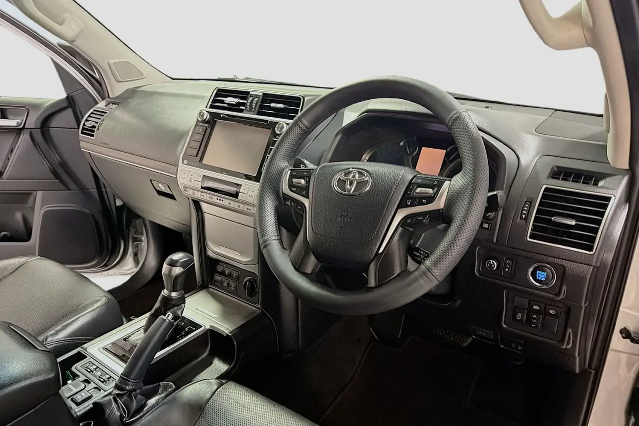 2019 Toyota Landcruiser Prado Gallery Image 23