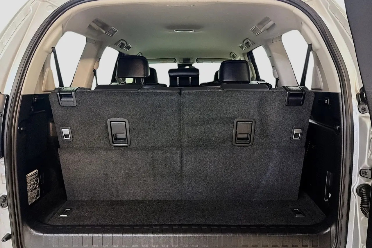 2019 Toyota Landcruiser Prado Gallery Image 27