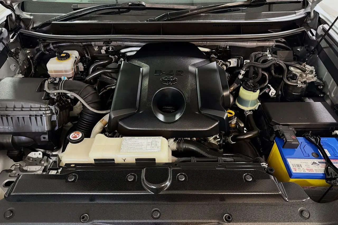2019 Toyota Landcruiser Prado Gallery Image 29