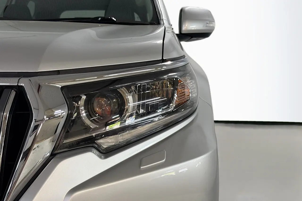 2019 Toyota Landcruiser Prado Gallery Image 3