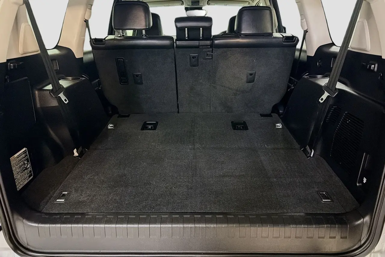 2019 Toyota Landcruiser Prado Gallery Image 32