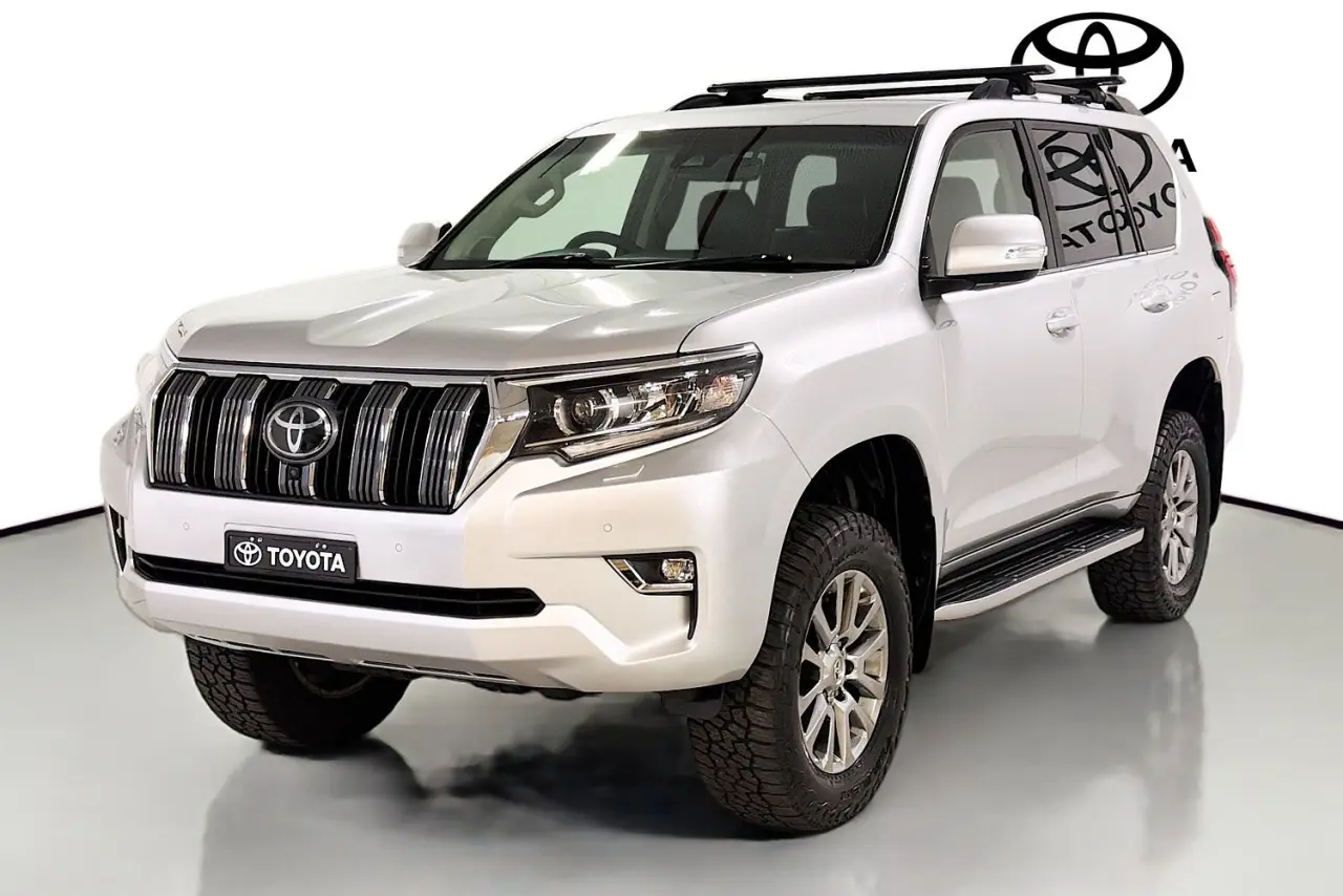 2019 Toyota Landcruiser Prado Gallery Image 4