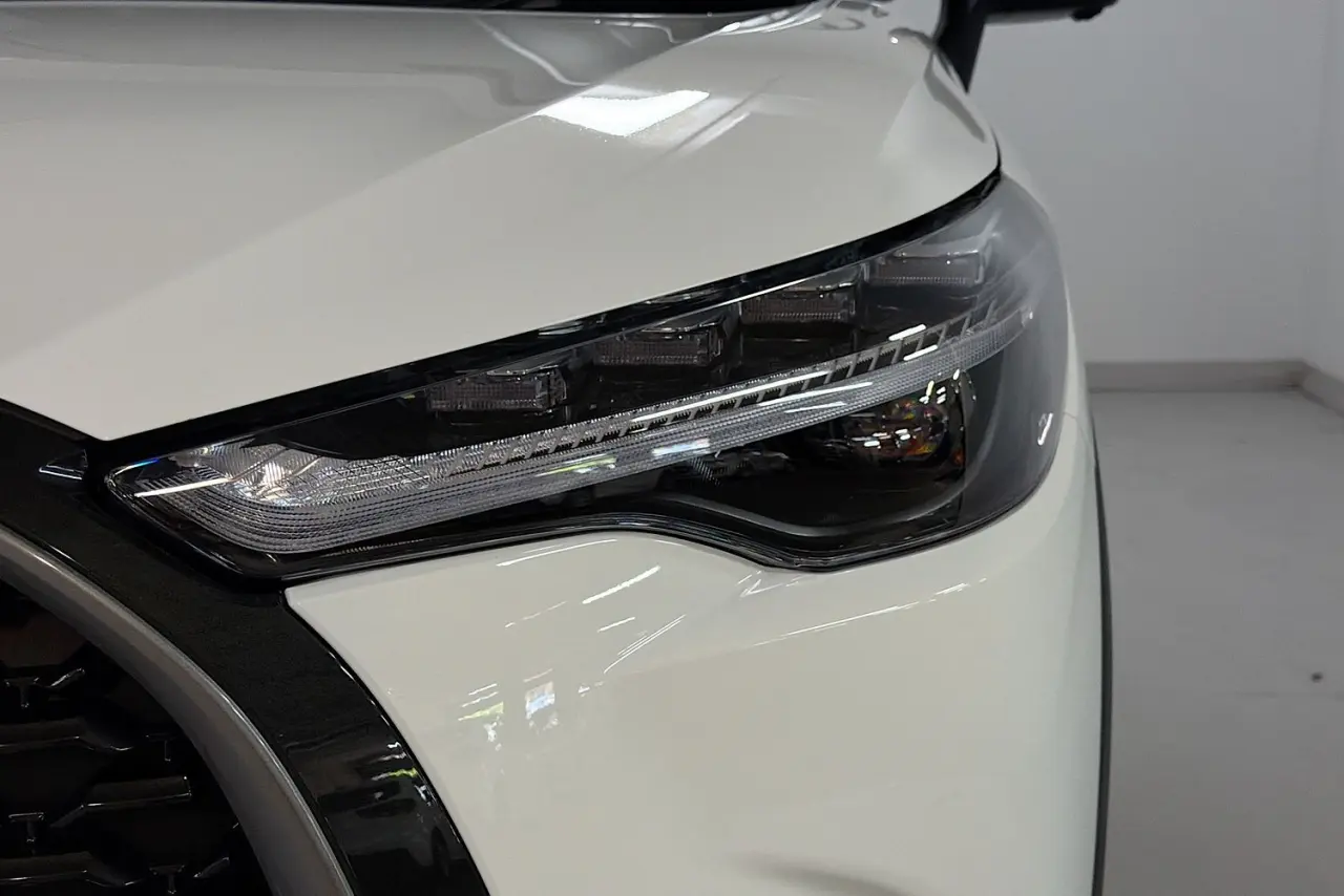 2024 Toyota Corolla Cross Gallery Image 3