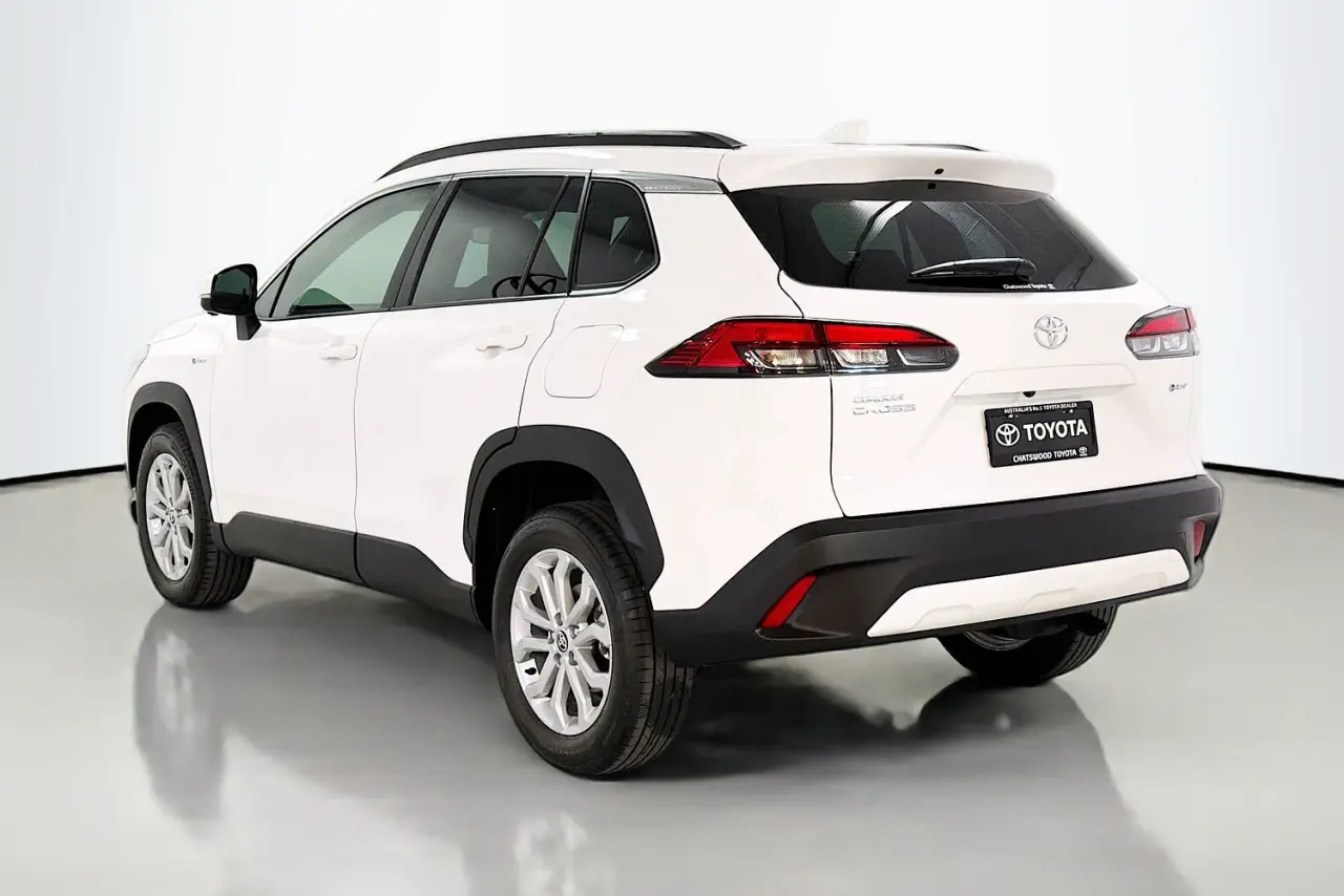 2024 Toyota Corolla Cross Gallery Image 6