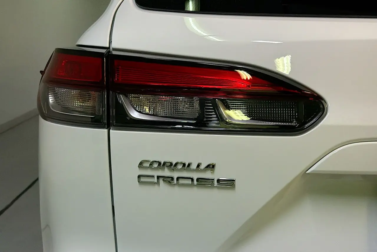 2024 Toyota Corolla Cross Gallery Image 8