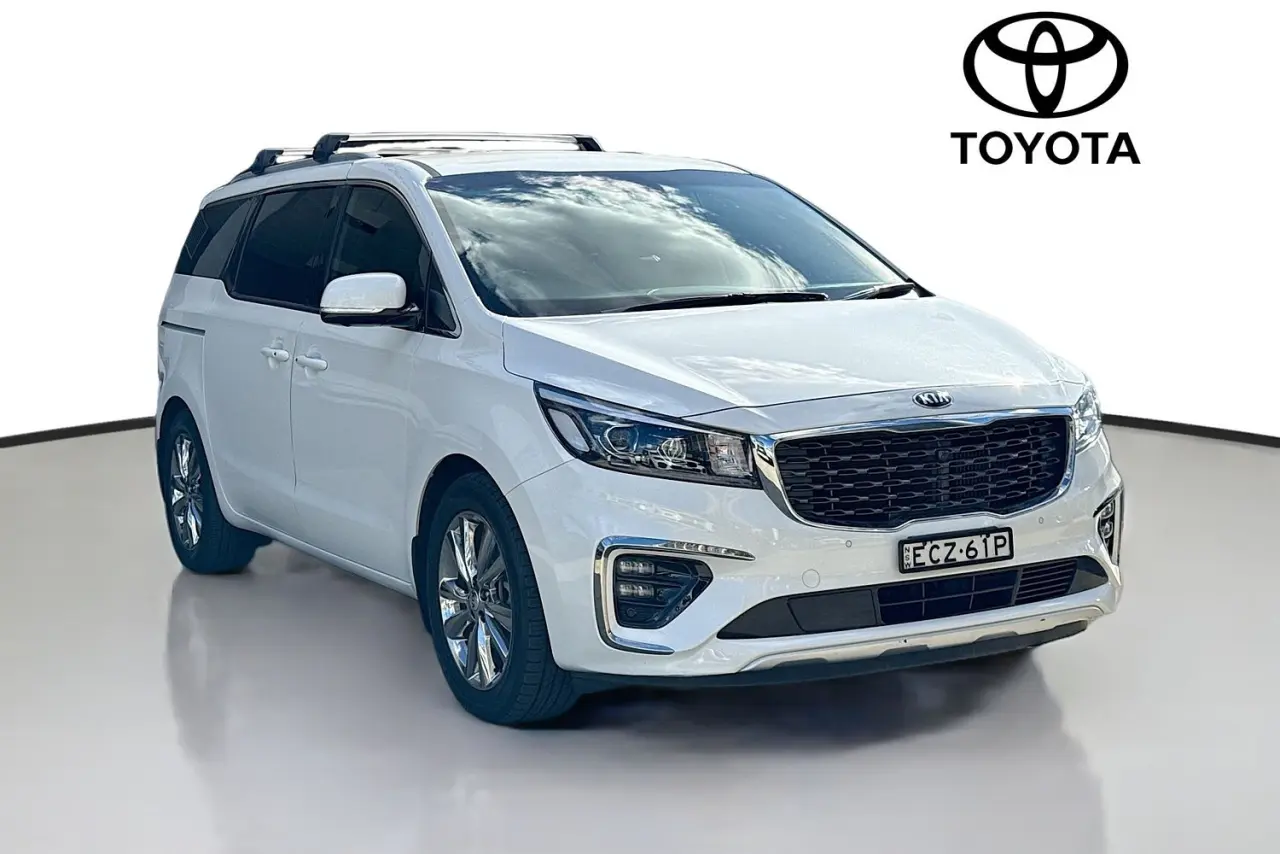 2020 Kia Carnival Gallery Image 1