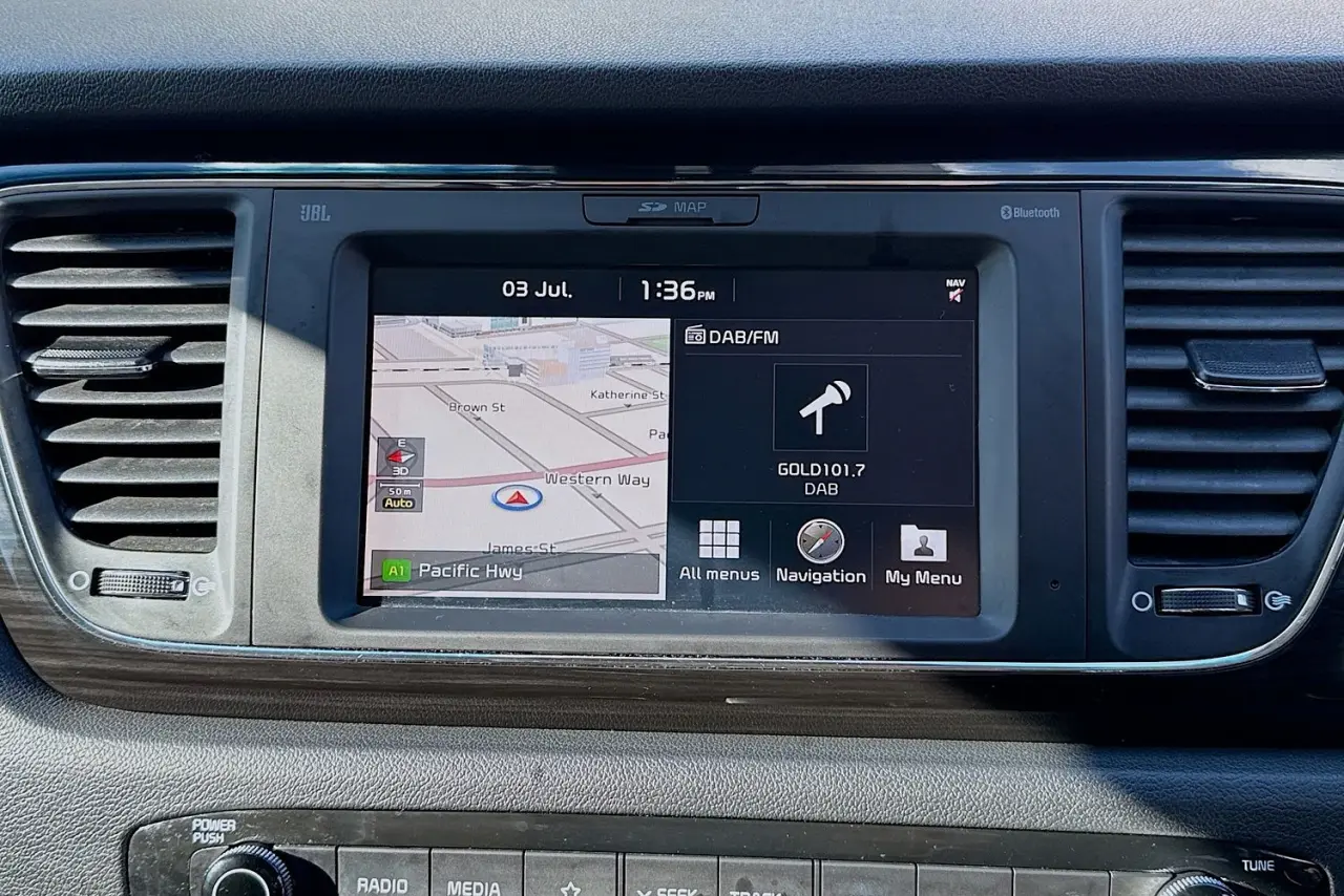 2020 Kia Carnival Gallery Image 14