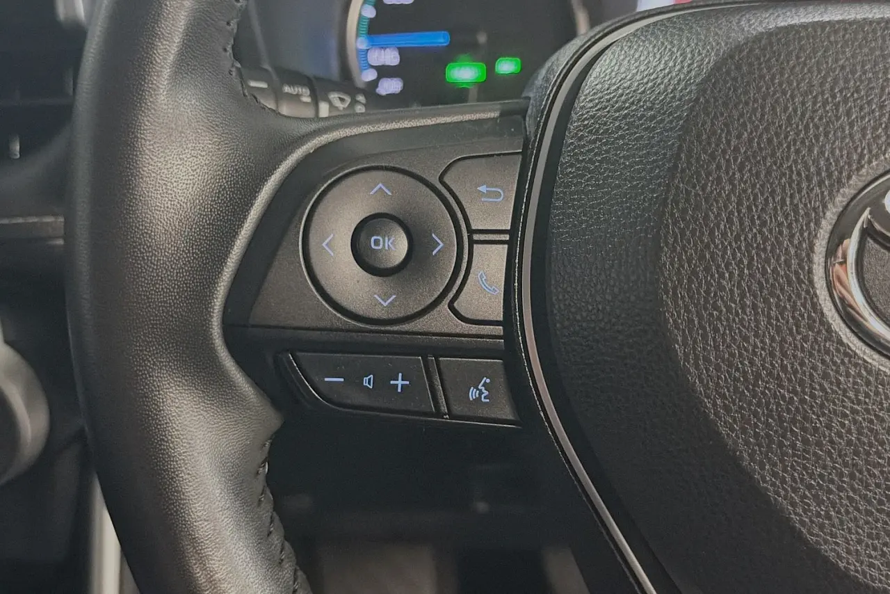 2022 Toyota RAV4 Gallery Image 18