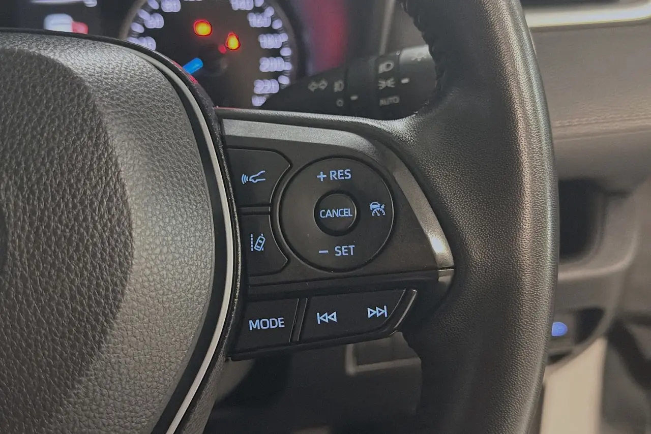 2022 Toyota RAV4 Gallery Image 19