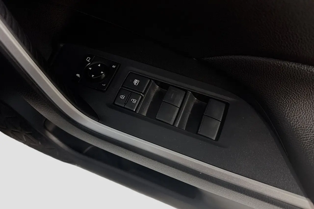 2022 Toyota RAV4 Gallery Image 23