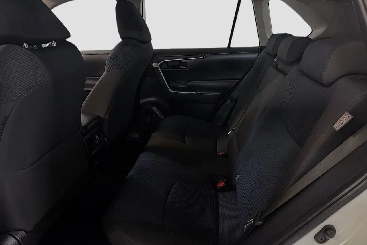 2022 Toyota RAV4 Gallery Image 25
