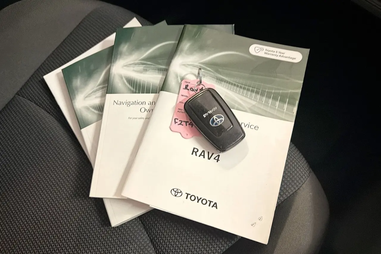 2022 Toyota RAV4 Gallery Image 29