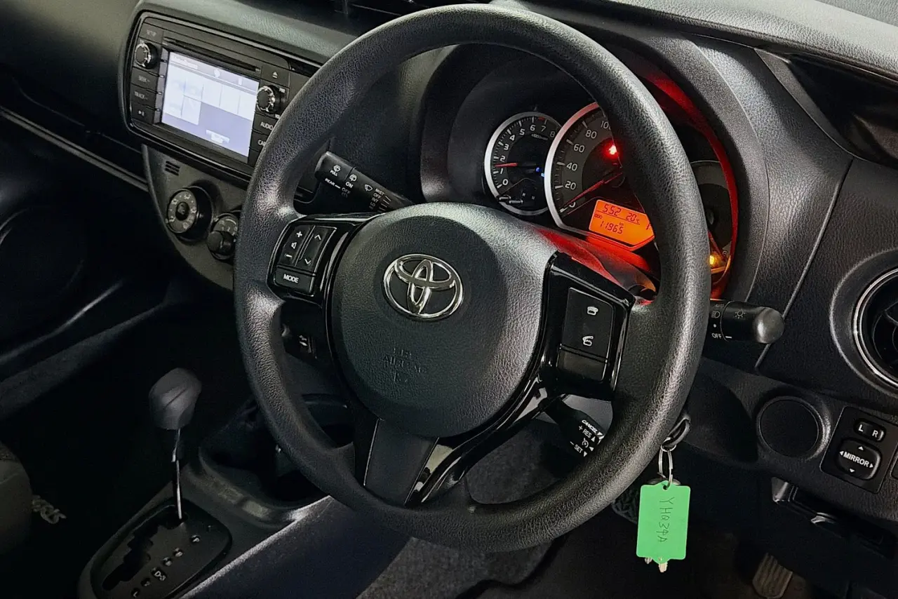 2018 Toyota Yaris Gallery Image 13