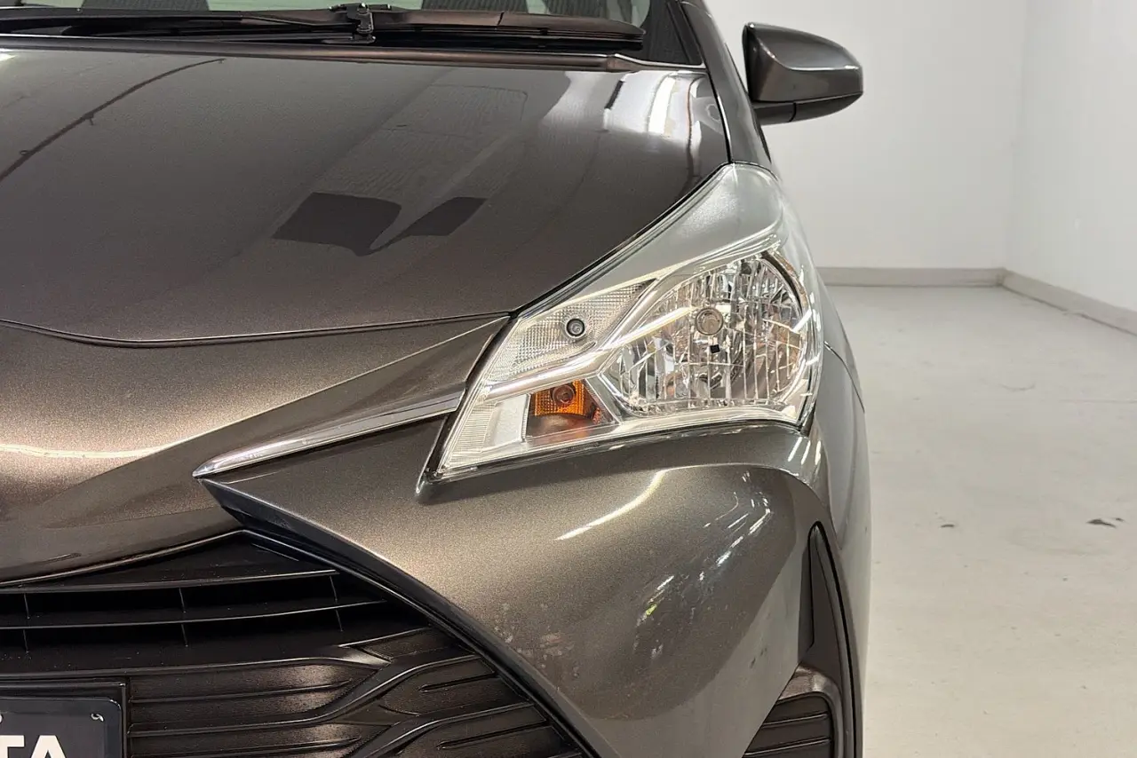 2018 Toyota Yaris Gallery Image 3