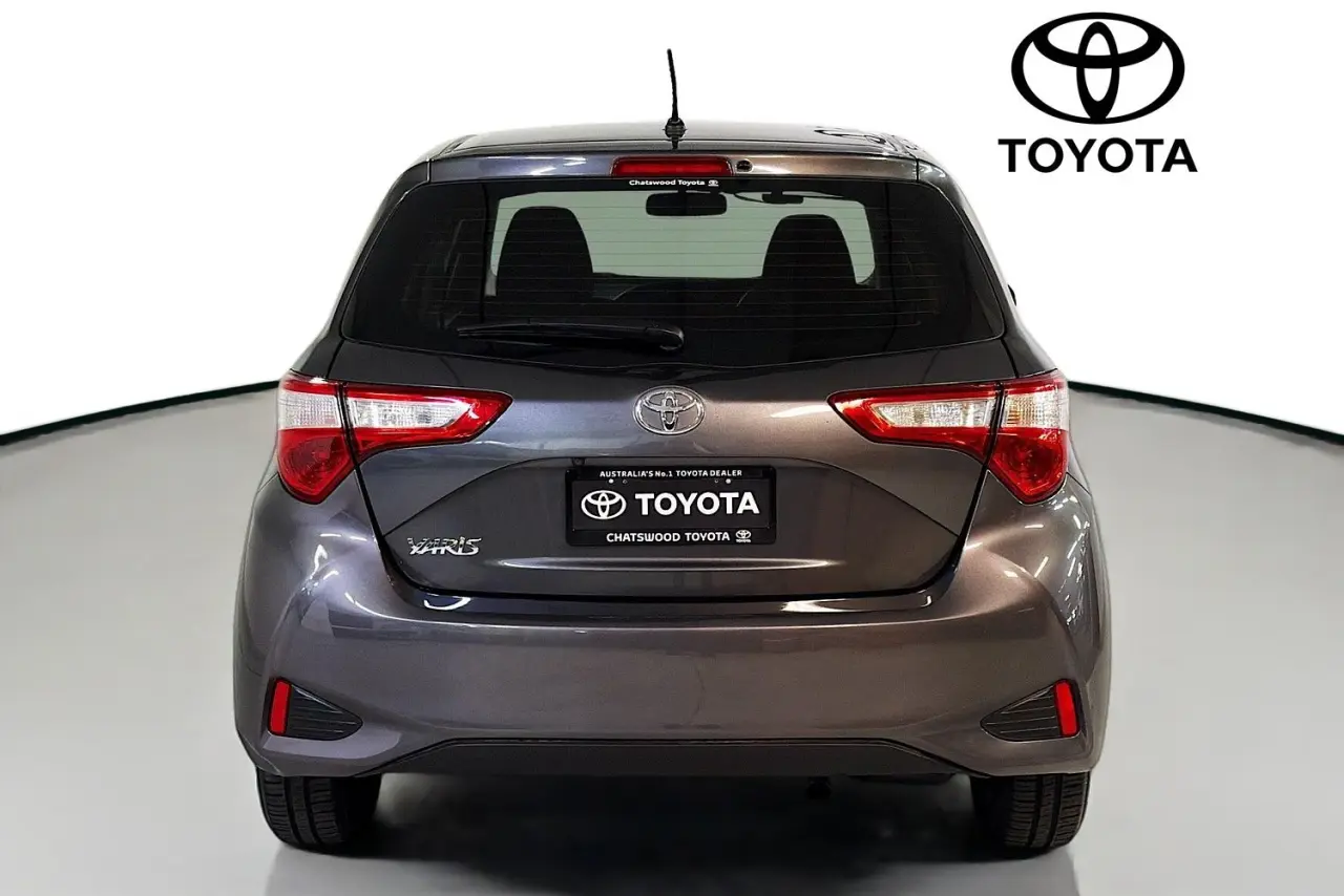 2018 Toyota Yaris Gallery Image 7