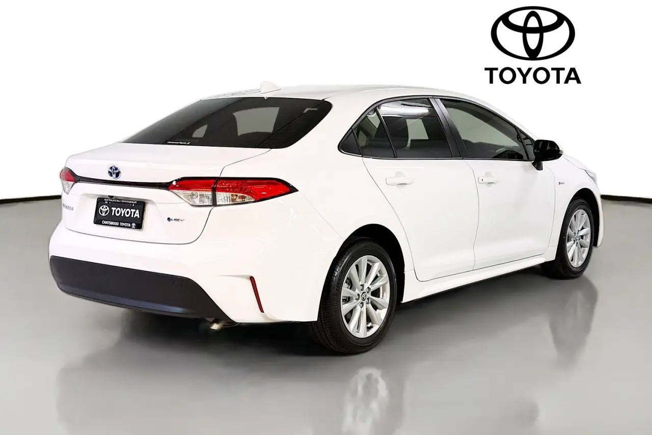 2025 Toyota Corolla Gallery Image 10