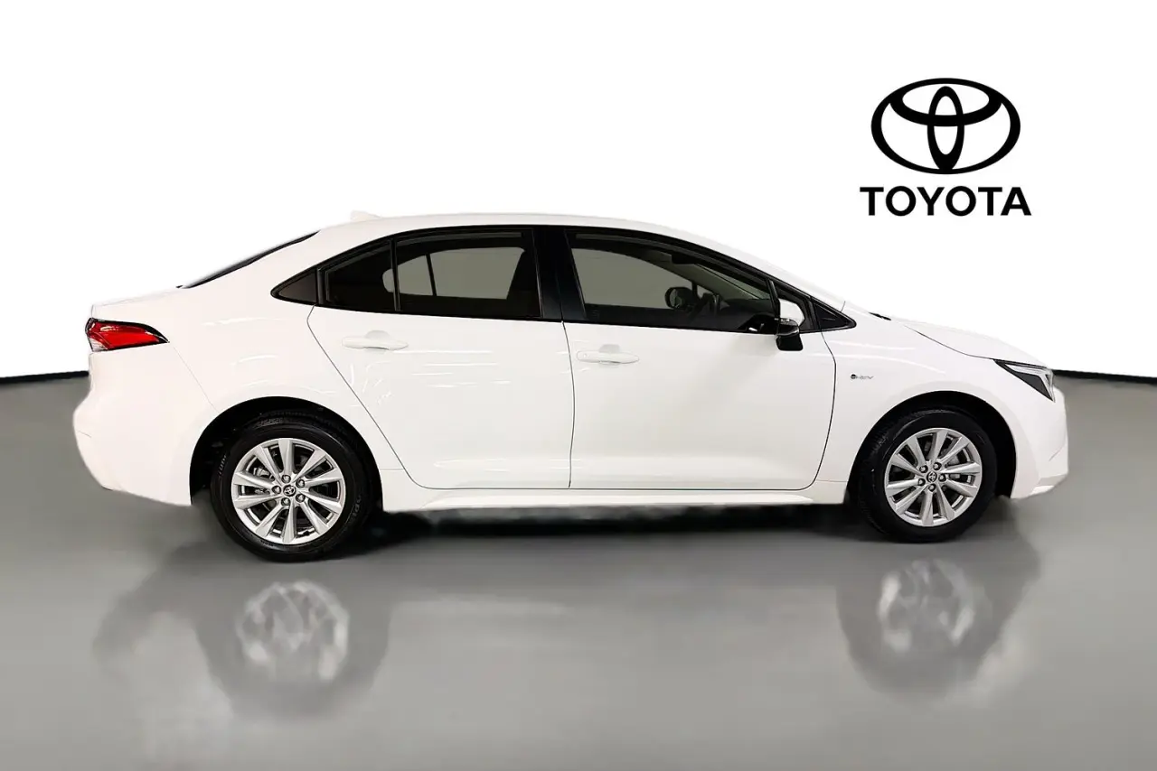 2025 Toyota Corolla Gallery Image 11