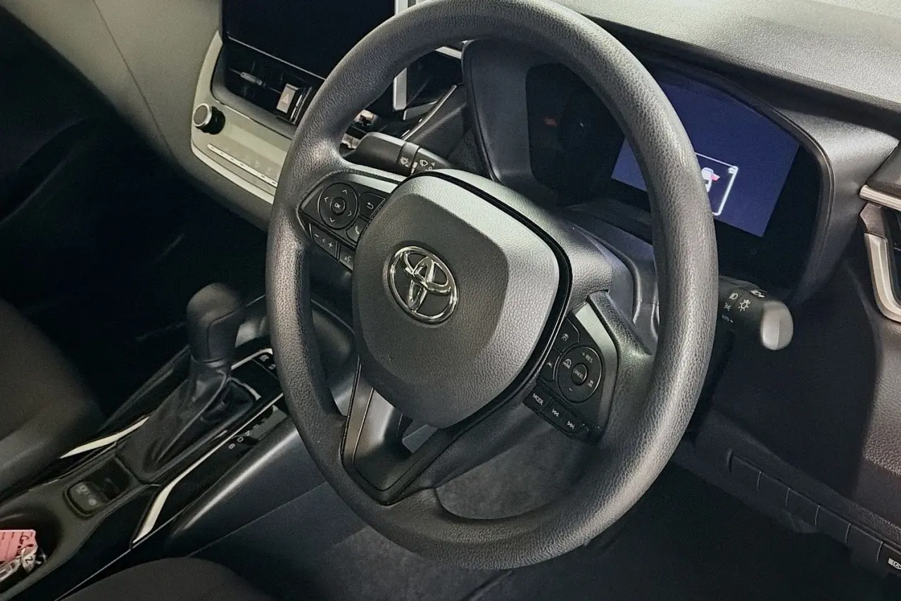 2025 Toyota Corolla Gallery Image 13