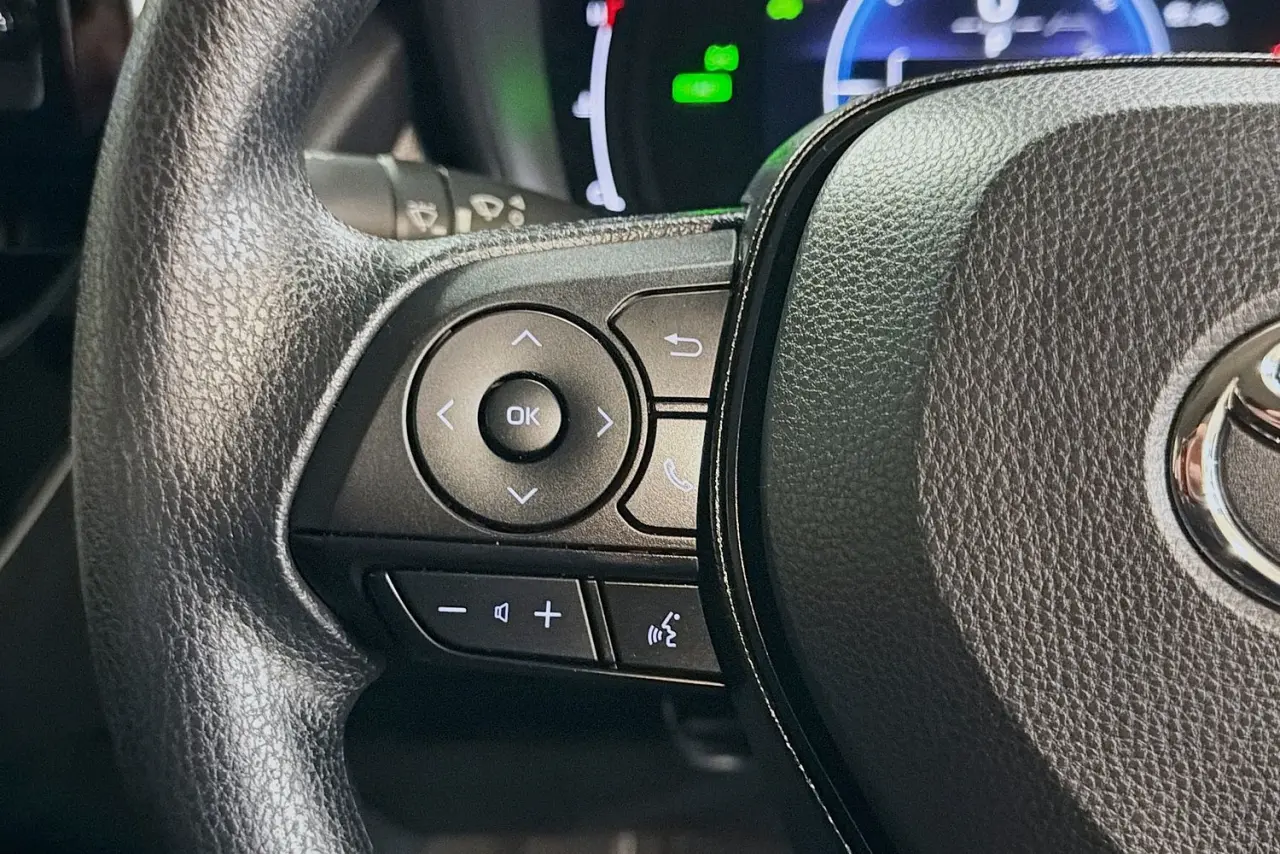2025 Toyota Corolla Gallery Image 18
